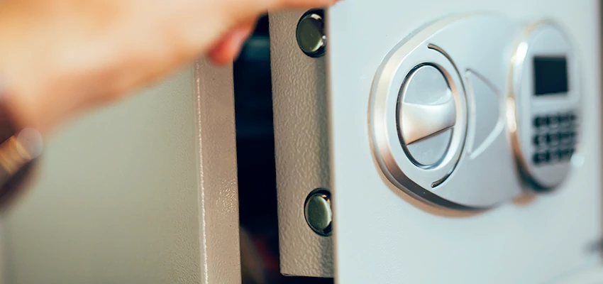 Fingerprint Safe Openers in Rohnert Park, CA