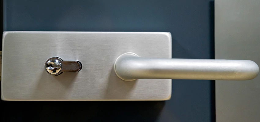 Change Patio Door Locks in Rohnert Park, California